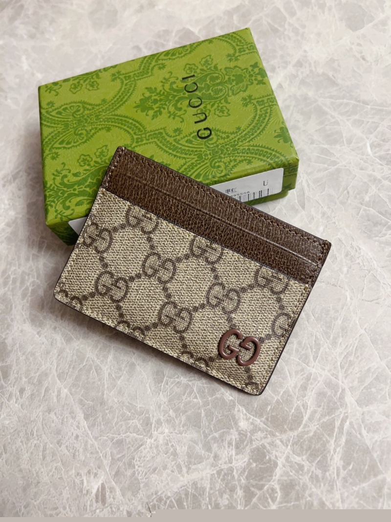 G*u*i wallets & purse